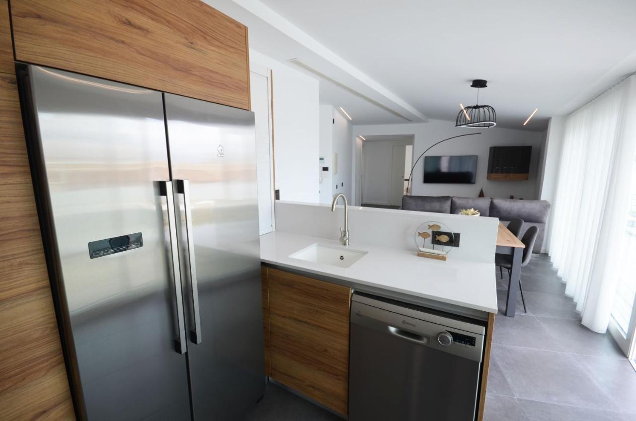 Suites Port กัมบริลส์ ภายนอก รูปภาพ