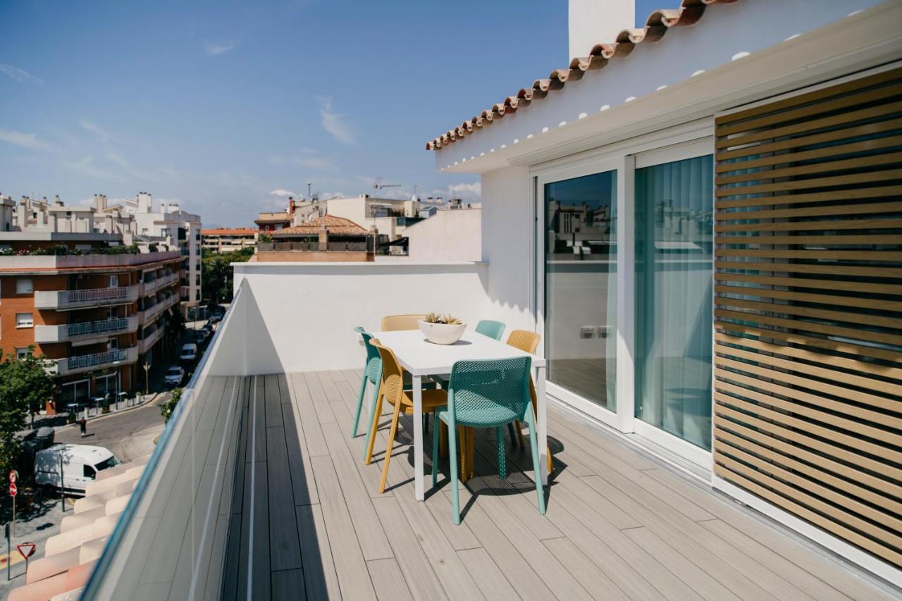 Suites Port กัมบริลส์ ภายนอก รูปภาพ